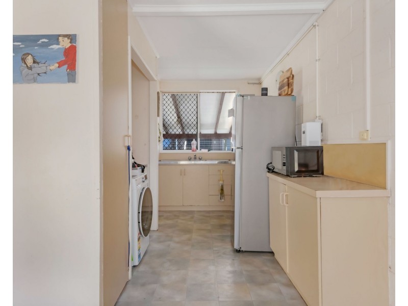 2/8 East Gordon Street, Mackay QLD 4740