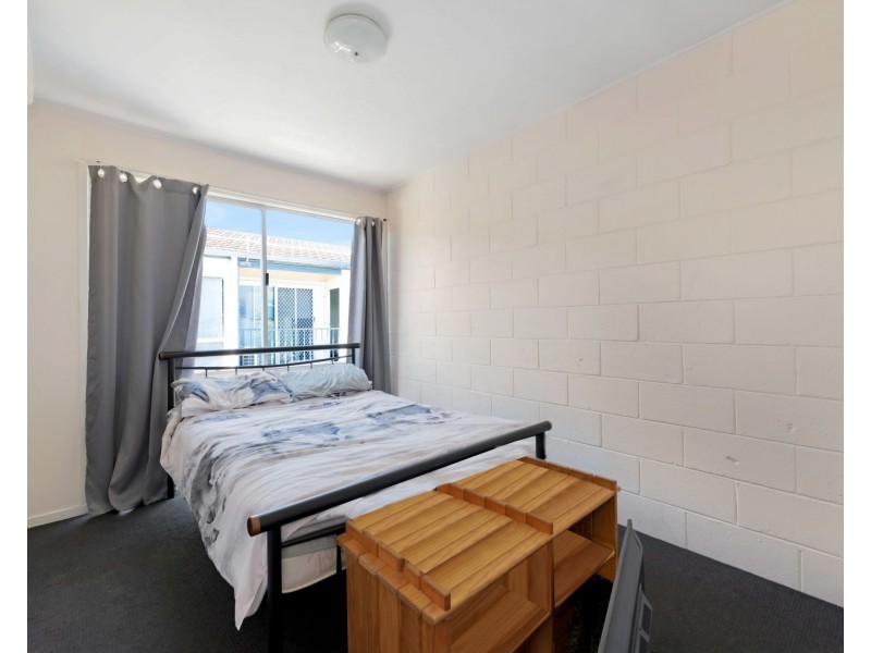 2/8 East Gordon Street, Mackay QLD 4740