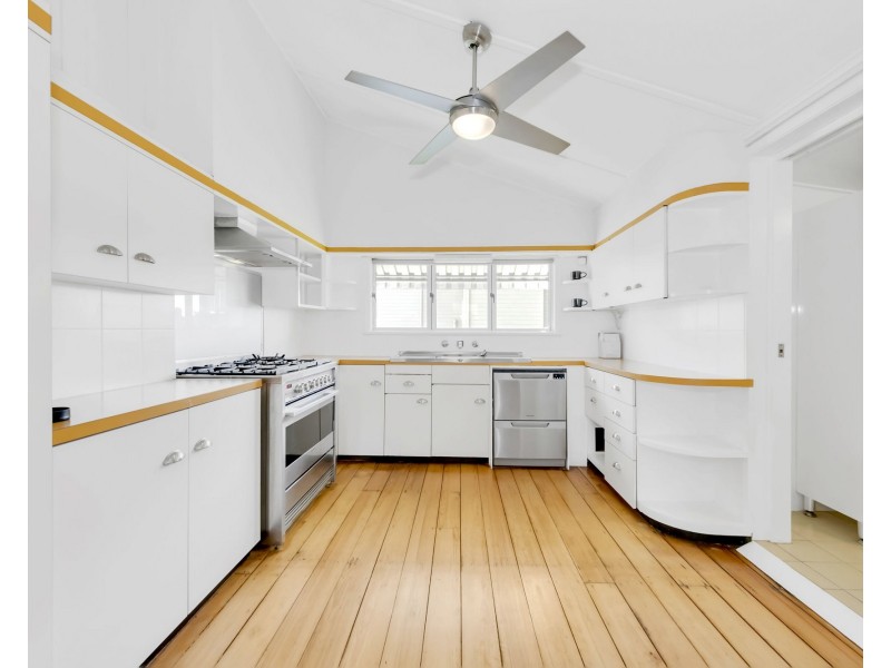 12 Hinton Street, Mackay QLD 4740