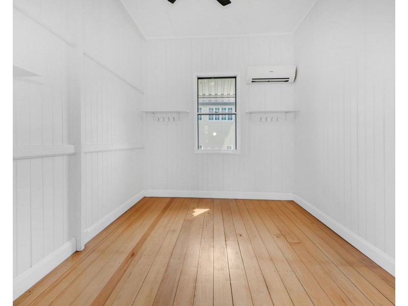 12 Hinton Street, Mackay QLD 4740