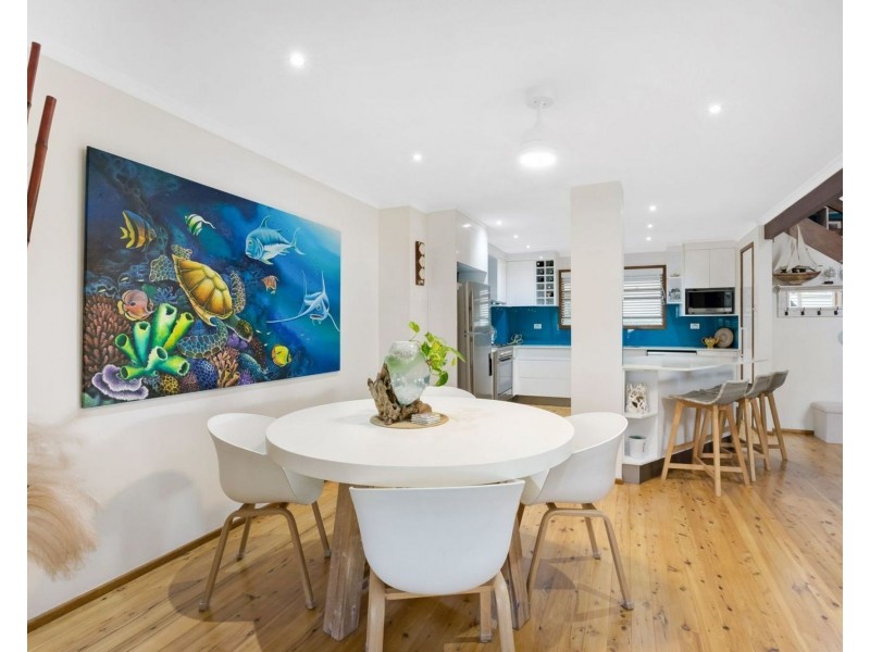 11 Gold Street, Grasstree Beach QLD 4740