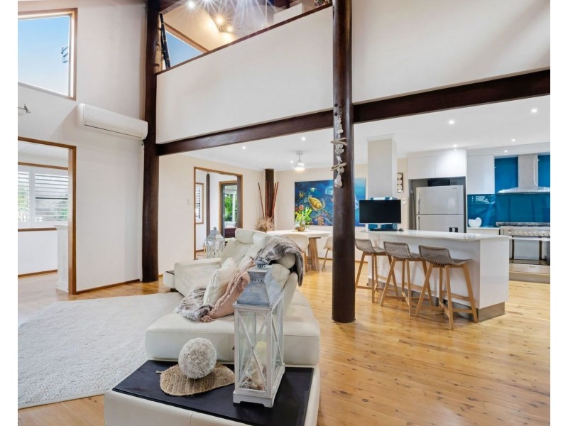 11 Gold Street, Grasstree Beach QLD 4740