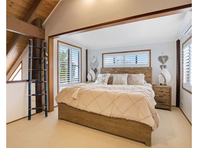 11 Gold Street, Grasstree Beach QLD 4740