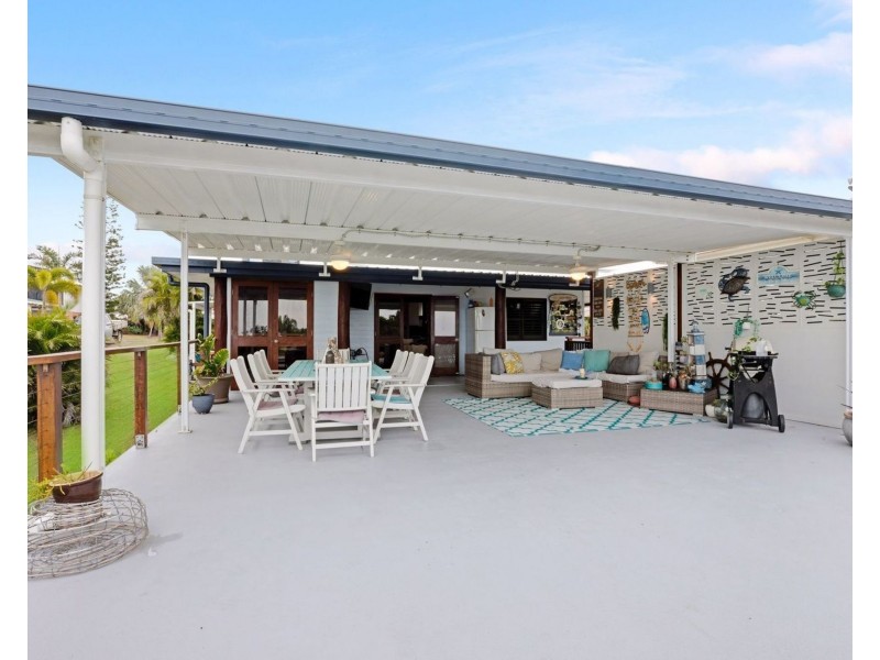 11 Gold Street, Grasstree Beach QLD 4740