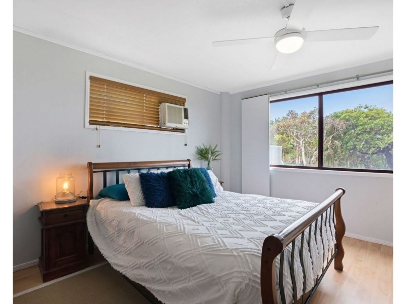 11 Gold Street, Grasstree Beach QLD 4740
