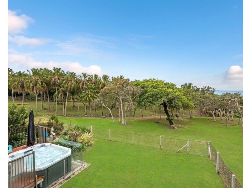 11 Gold Street, Grasstree Beach QLD 4740