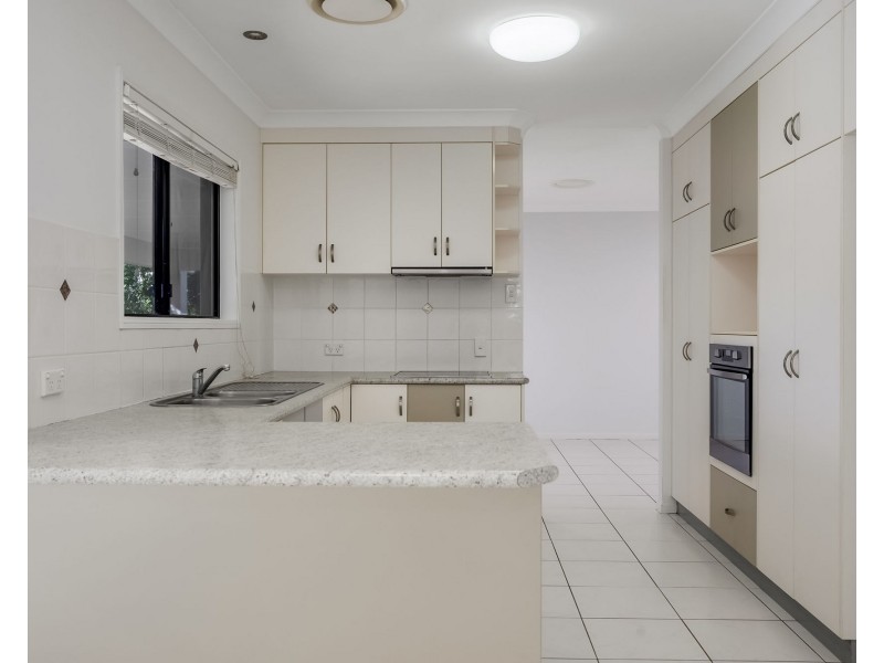 16 Seafarer Court, Blacks Beach QLD 4740