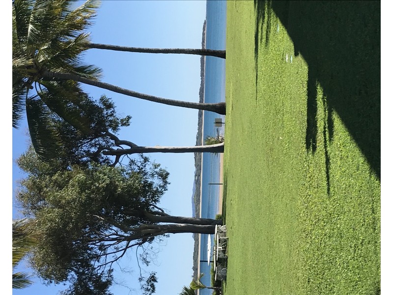 4/18 Beach Rd, Dolphin Heads QLD 4740