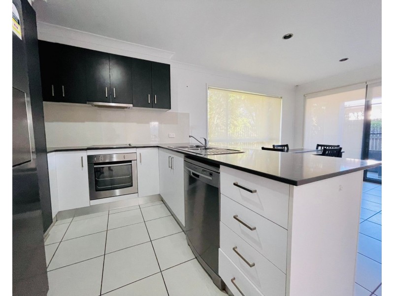 3/76 Cinnamon Drive, Glenella QLD 4740