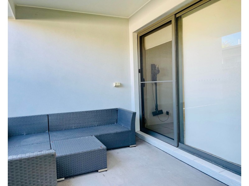 3/76 Cinnamon Drive, Glenella QLD 4740
