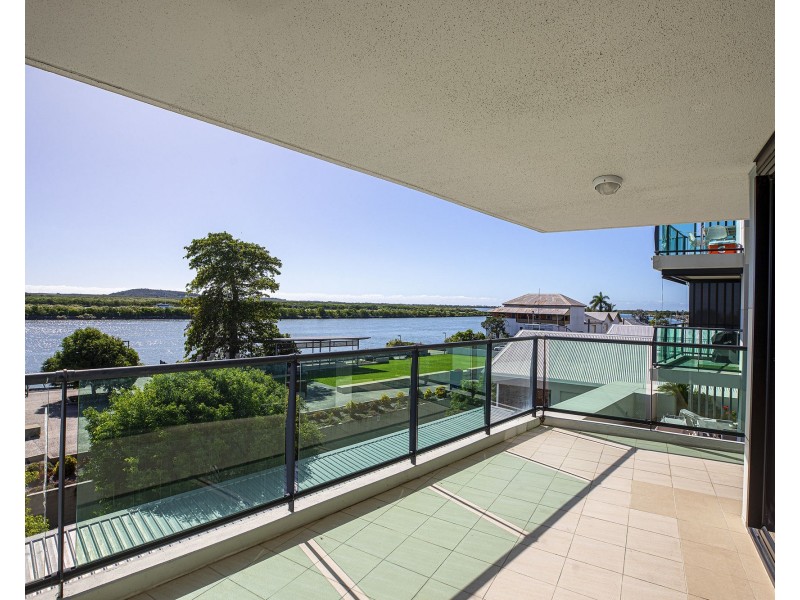 Unit 201/27 River Street, Mackay QLD 4740