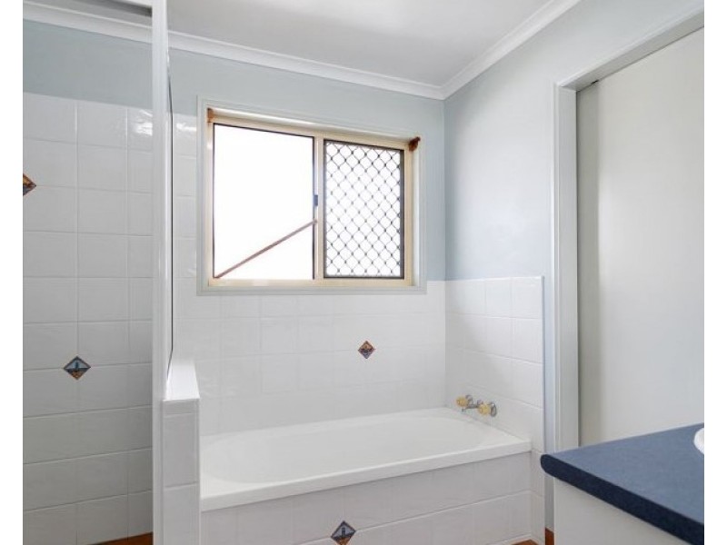 5 Fairmeadow Dr, Mount Pleasant QLD 4740