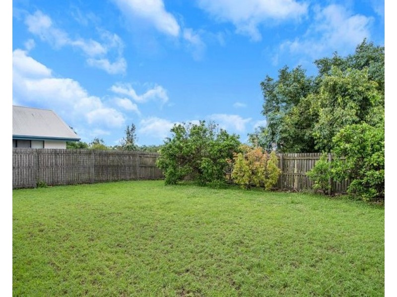 5 Fairmeadow Dr, Mount Pleasant QLD 4740