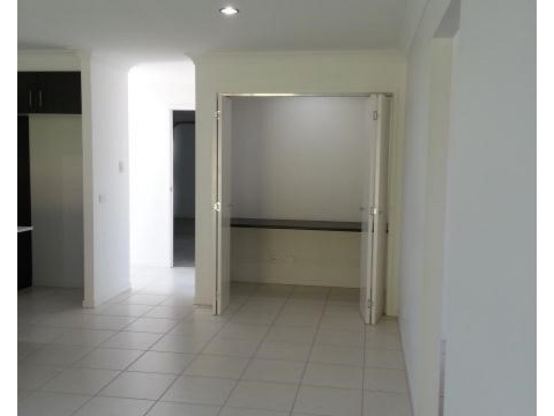 2/32 Warilla View Court, Blacks Beach QLD 4740