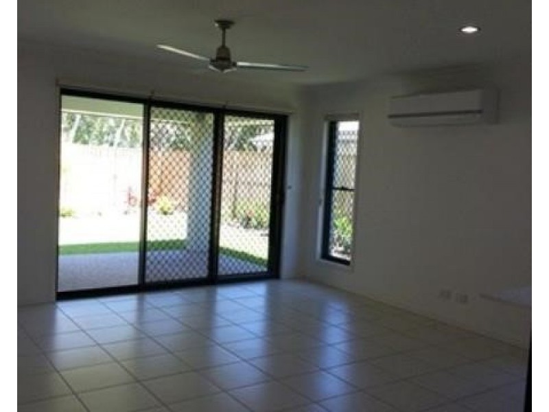 2/32 Warilla View Court, Blacks Beach QLD 4740