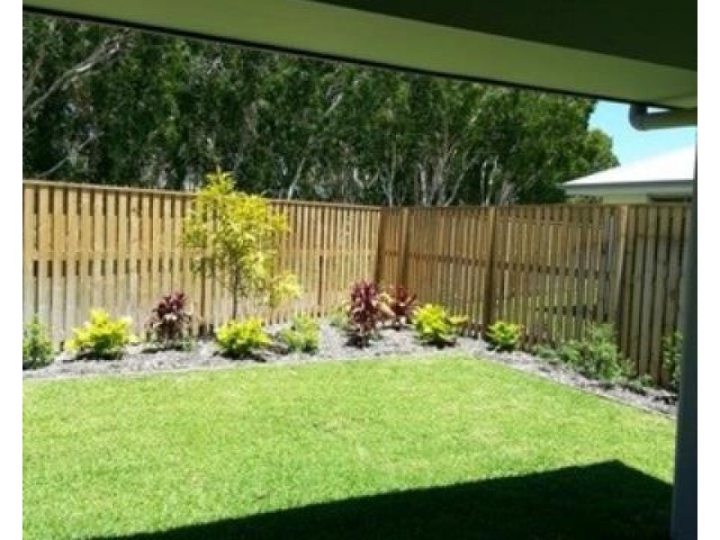 2/32 Warilla View Court, Blacks Beach QLD 4740