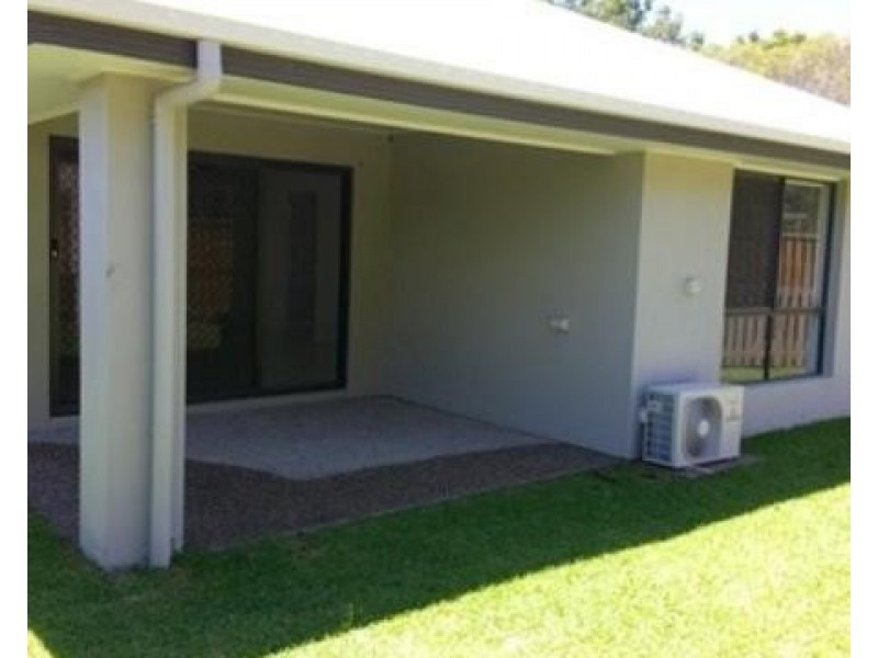 2/32 Warilla View Court, Blacks Beach QLD 4740