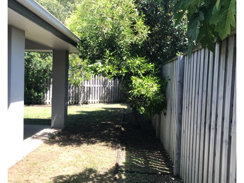 2/32 Warilla View Court, Blacks Beach QLD 4740