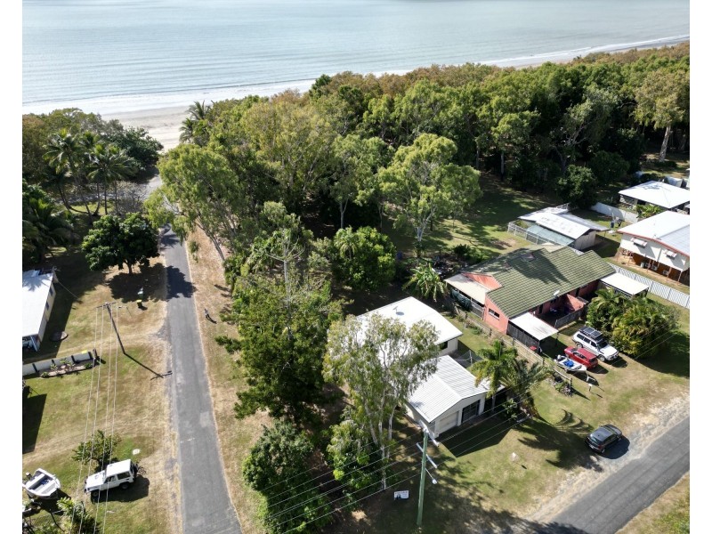 1 Buoro Street, Ball Bay QLD 4741