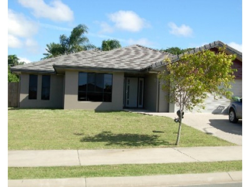 35 Sharp Street, Eimeo QLD 4740