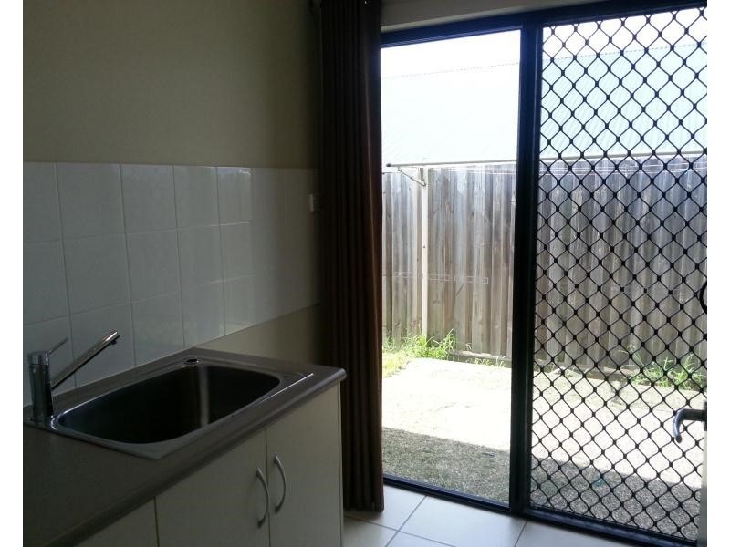 35 Sharp Street, Eimeo QLD 4740