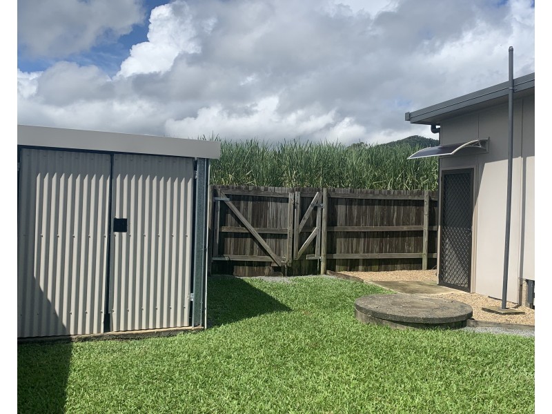 8 Bogga Rd, Mount Pelion QLD 4741