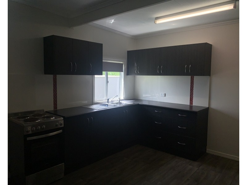 8 Bogga Rd, Mount Pelion QLD 4741