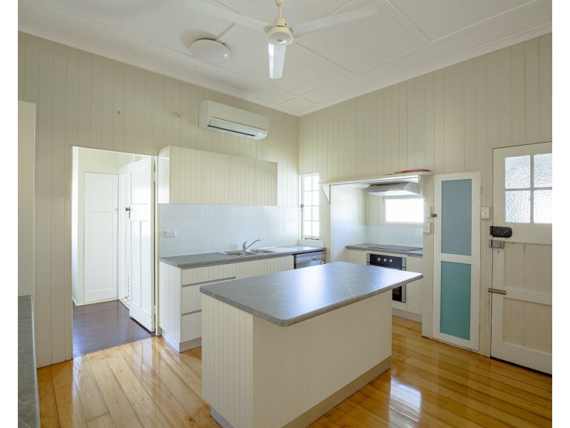 3 Lloyd Street, West Mackay QLD 4740