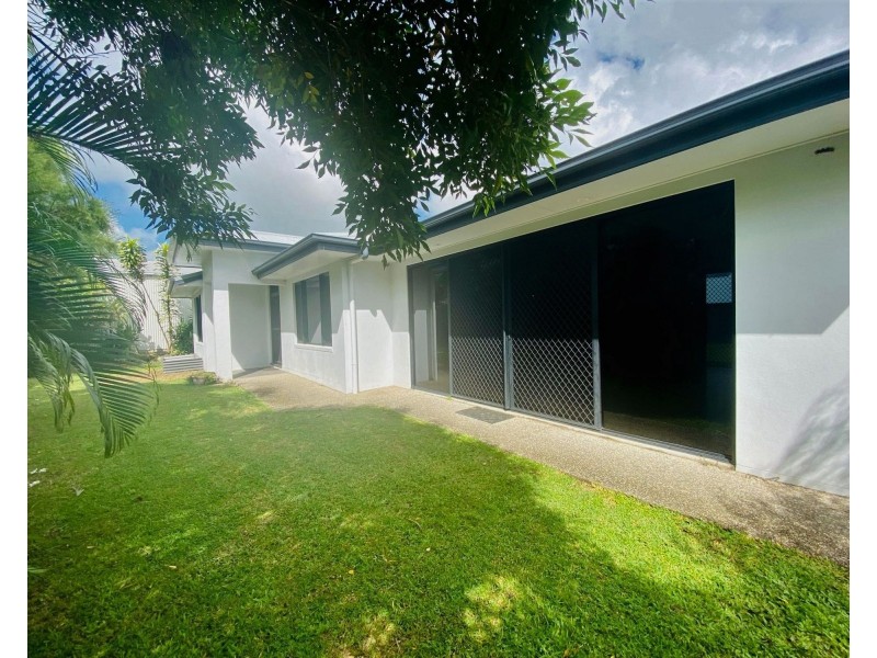 50 Montgomery Street, Rural View QLD 4740