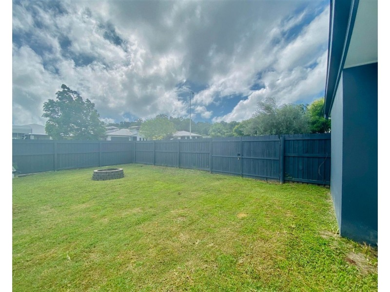 50 Montgomery Street, Rural View QLD 4740