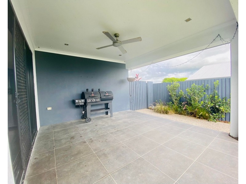50 Montgomery St, Rural View QLD 4740