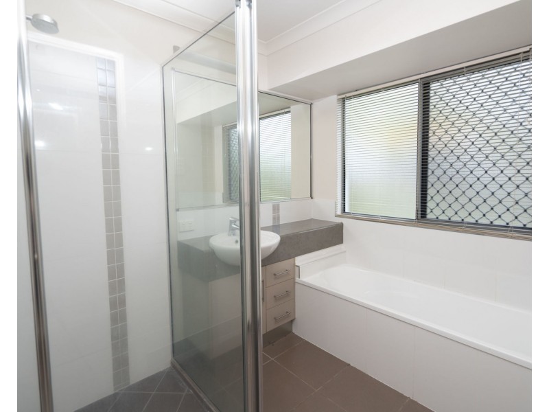 30 Blackmur Street, Marian QLD 4753