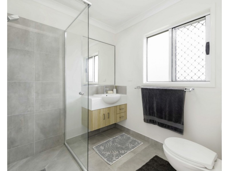 6 Merle Court, Bucasia QLD 4750