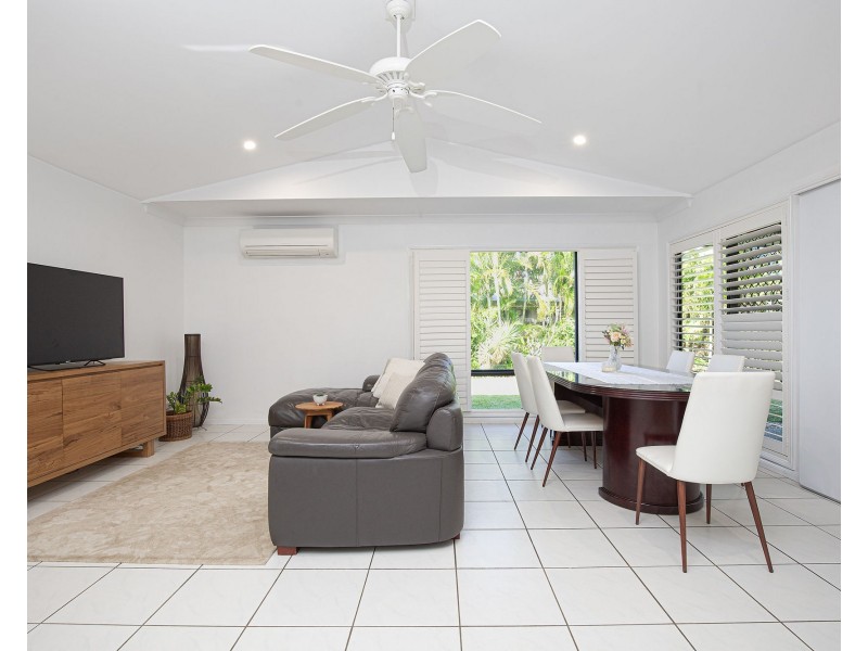 4 Angelina Avenue, Glenella QLD 4740