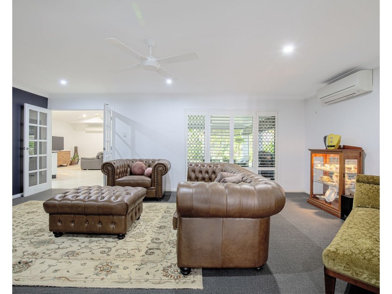 4 Angelina Avenue, Glenella QLD 4740