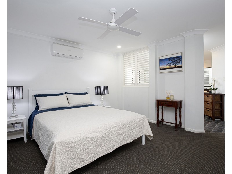 4 Angelina Avenue, Glenella QLD 4740