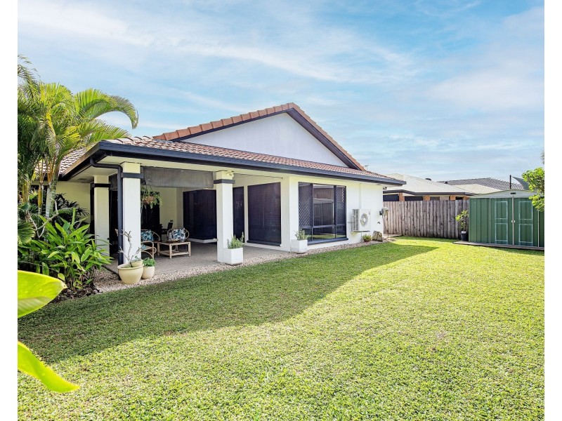 4 Angelina Avenue, Glenella QLD 4740