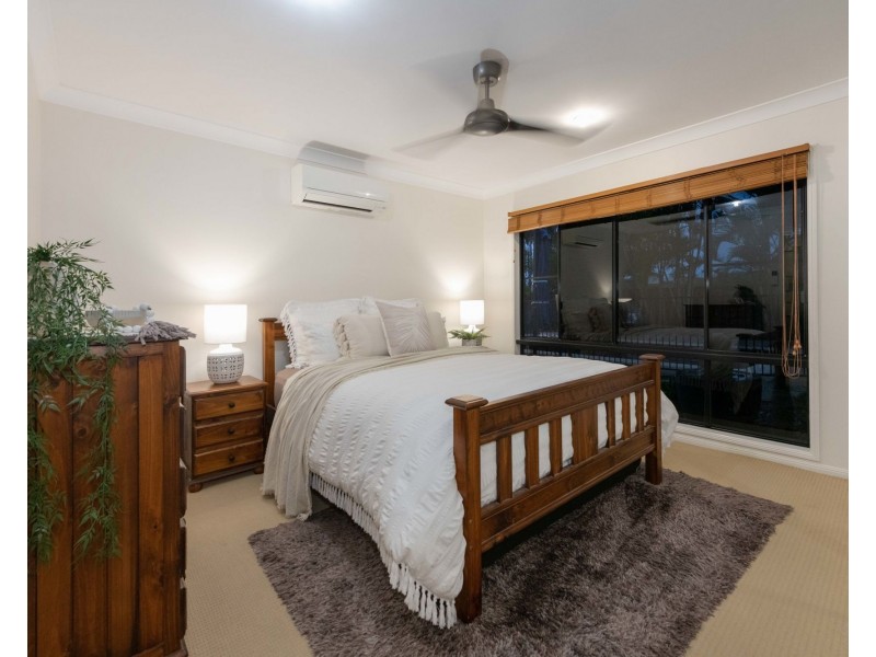 6 Slater Avenue, Blacks Beach QLD 4740