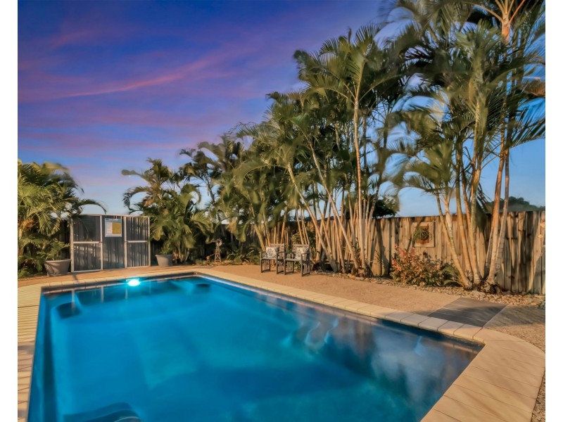 6 Slater Avenue, Blacks Beach QLD 4740