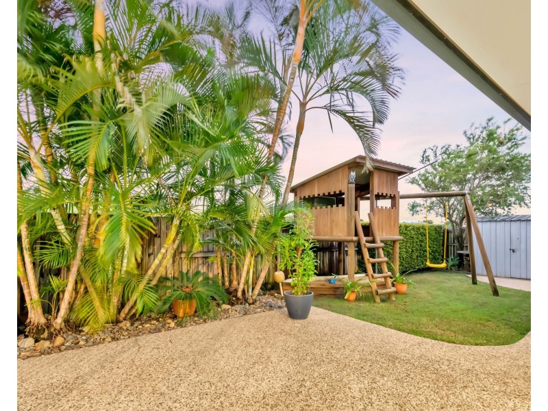 6 Slater Avenue, Blacks Beach QLD 4740