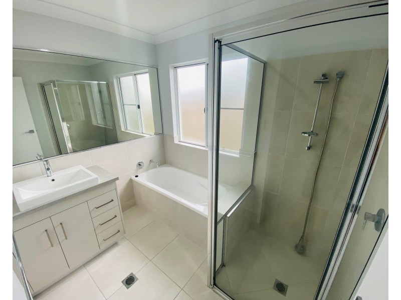 44 Beachwood Cct, Bakers Creek QLD 4740