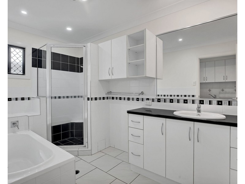15 Montys Place, North Mackay QLD 4740