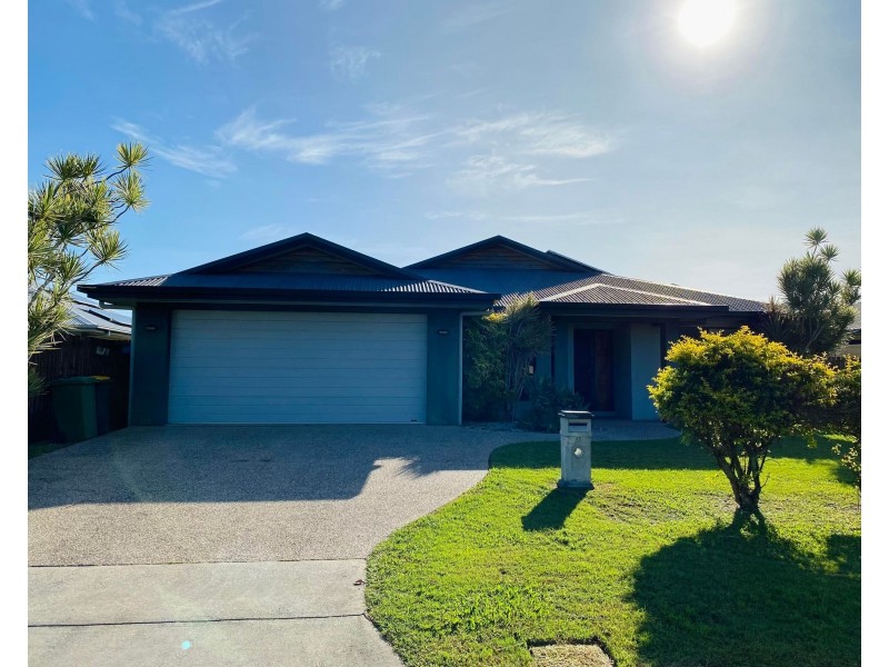 25 Cutfield Street, Glenella QLD 4740