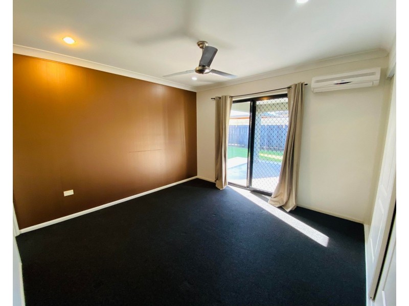 25 Cutfield Street, Glenella QLD 4740