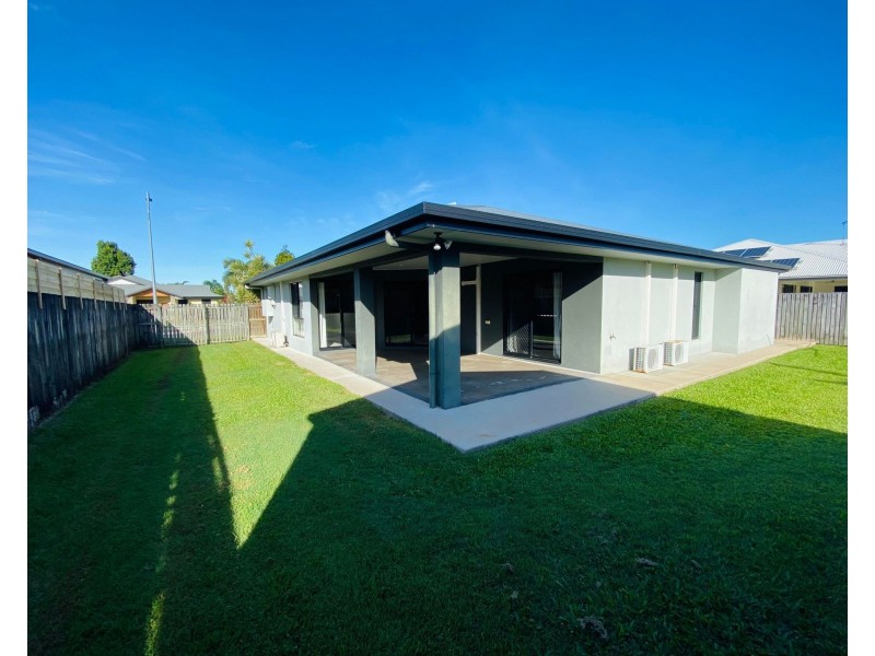 25 Cutfield Street, Glenella QLD 4740