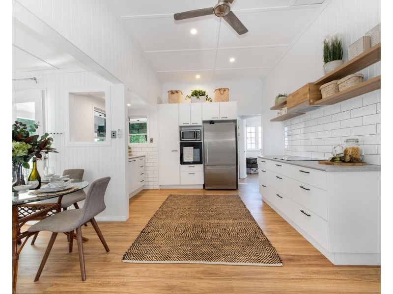 16 Sneyd Street, West Mackay QLD 4740