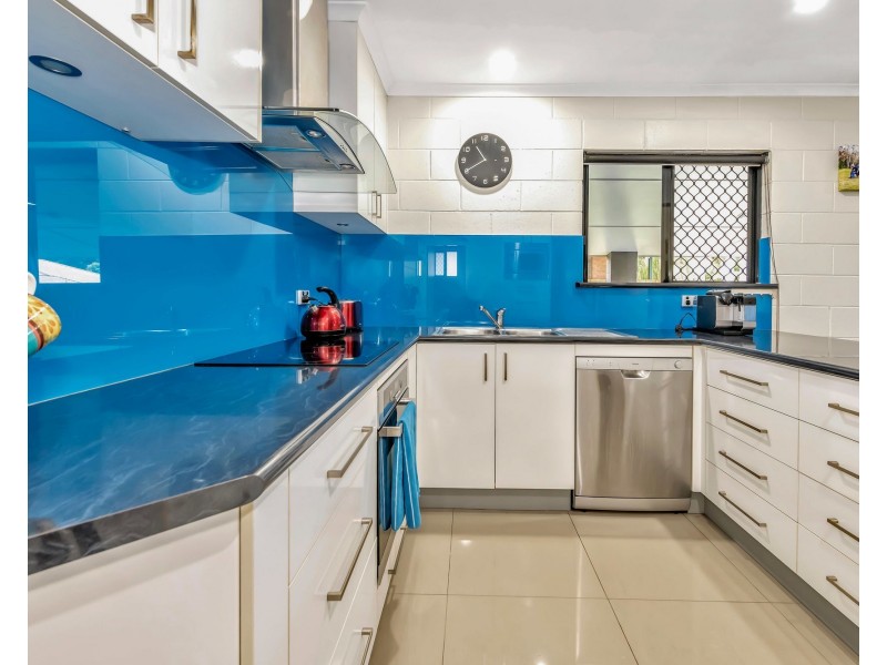 1/11 Gentle Avenue, Bucasia QLD 4750