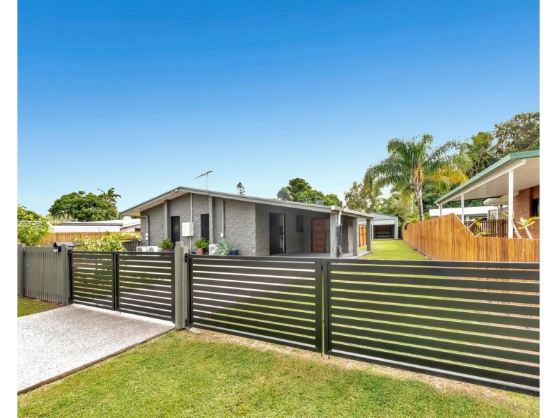 1/11 Gentle Avenue, Bucasia QLD 4750
