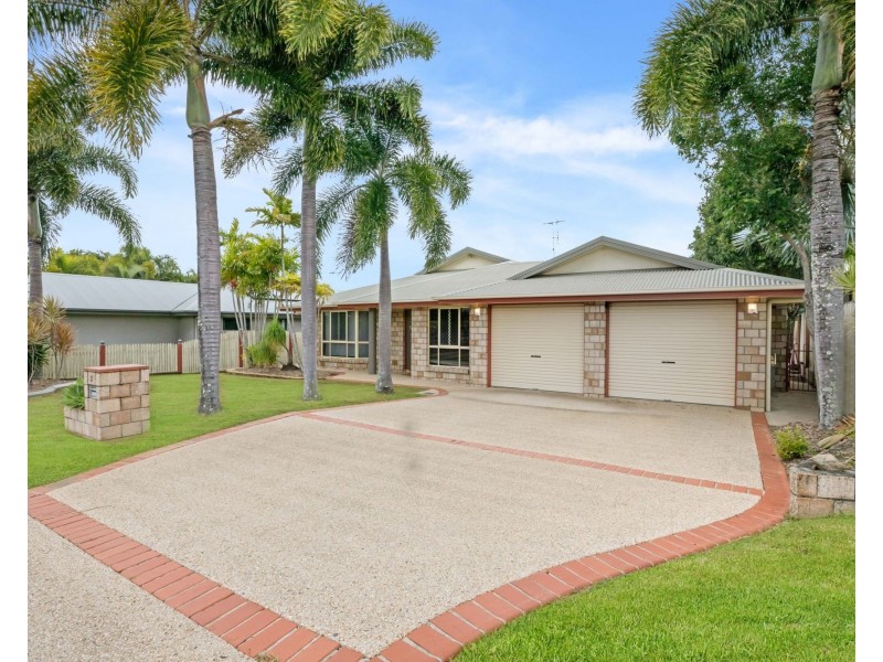 3 Douglas Crescent, Rural View QLD 4740