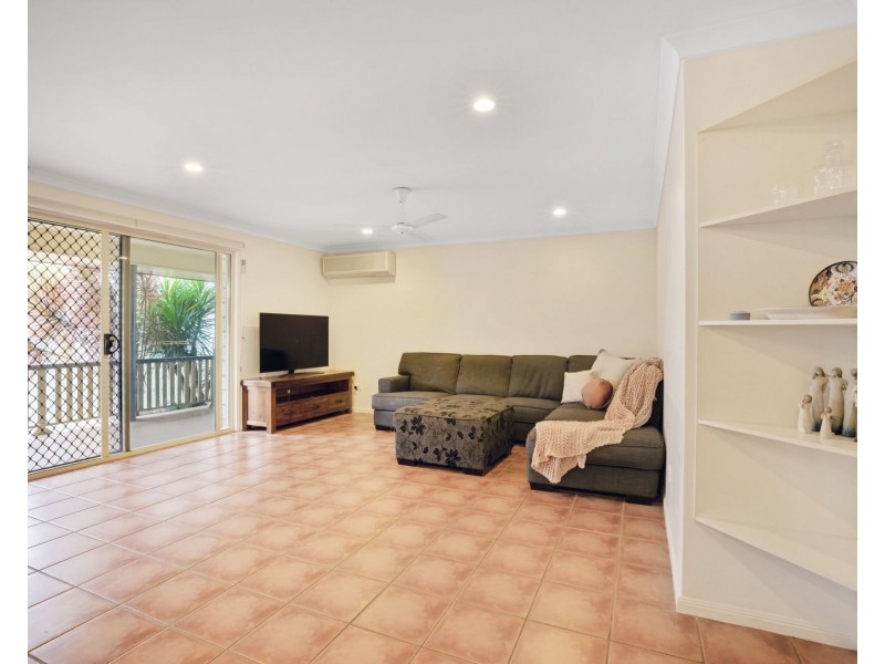 3 Douglas Crescent, Rural View QLD 4740